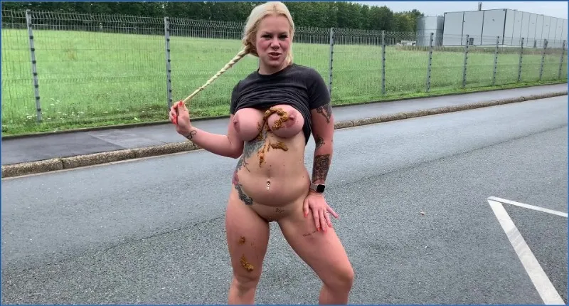 Devil Sophie Relishes Public Scat Play by the Roadside downloaden op OranjeScat