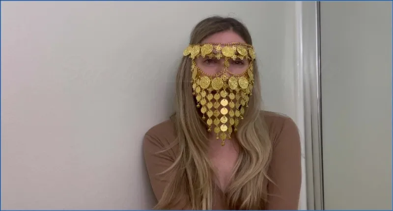Sophia Sprinkle vult haar slipje met een dikke hoop downloaden op OranjeScat