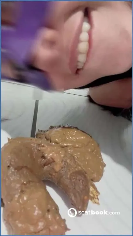 Casal Fist geniet van heerlijke scat uit Brazilië - scat video op OranjeScat