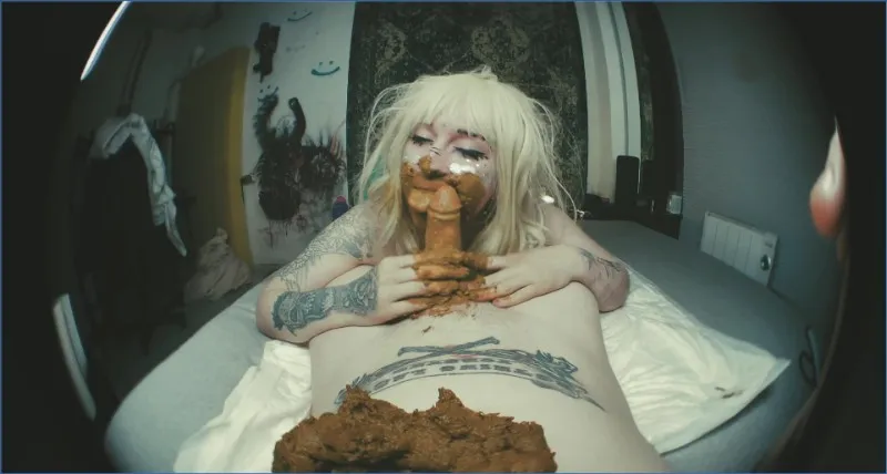 Sweet Betty Parlour gaat vies met scat blowjob in de underground downloaden op OranjeScat